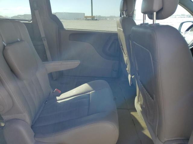 Photo 11 from auction – 2016 CHRYSLER TOWN & COU with VIN 2C4RC1BG8GR294097