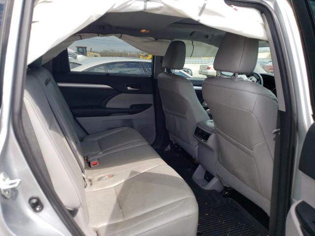 Photo 10 from auction – 2017 TOYOTA HIGHLANDER with VIN 5TDJZRFH3HS469491