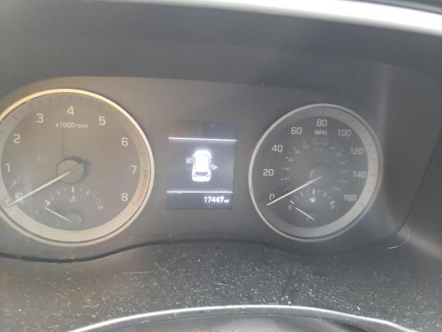 Photo 9 from auction – 2020 HYUNDAI TUCSON SE with VIN KM8J2CA41LU137104