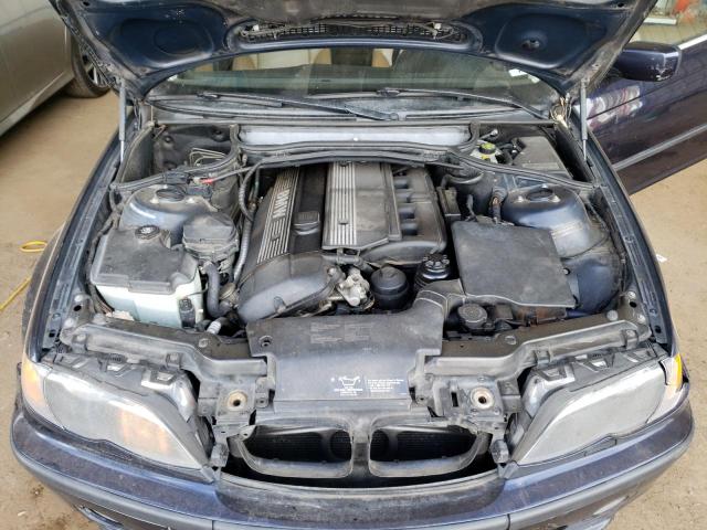 Photo 11 from auction – 2004 BMW 330 XI with VIN WBAEW53404PG10736