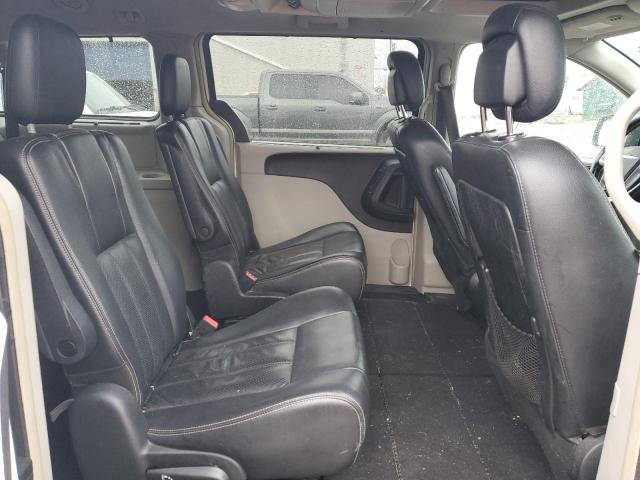 Photo 11 from auction – 2011 CHRYSLER TOWN & COU with VIN 2A4RR8DG4BR677204