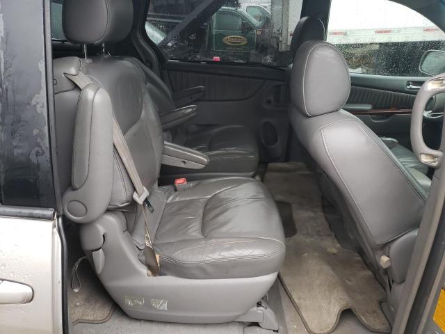 Photo 11 from auction – 2004 TOYOTA SIENNA XLE with VIN 5TDBA22C74S002890