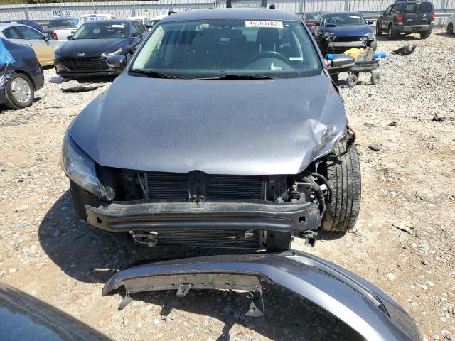 Photo 5 from auction – 2015 VOLKSWAGEN PASSAT S with VIN 1VWAT7A30FC009444