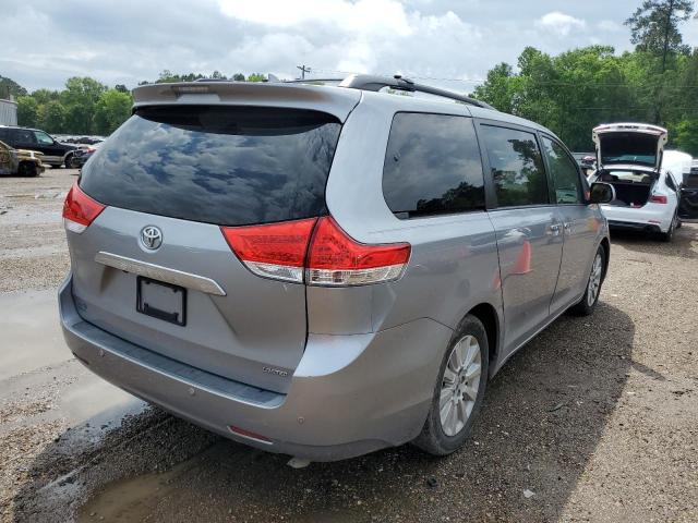 Photo 3 from auction – 2012 TOYOTA SIENNA XLE with VIN 5TDYK3DC7CS255779