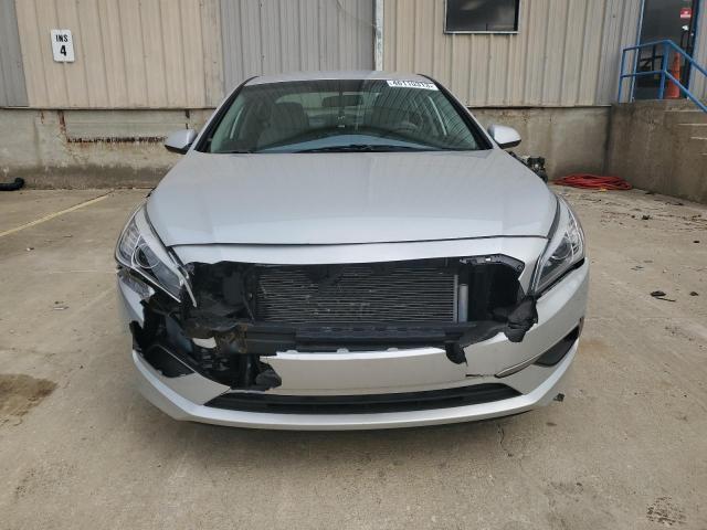 Photo 5 from auction – 2017 HYUNDAI SONATA SE with VIN 5NPE24AF8HH548000