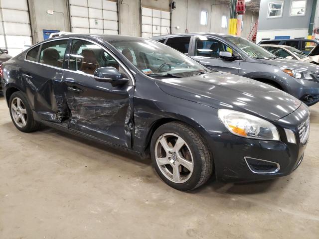 Photo 4 from auction – 2013 VOLVO S60 T5 with VIN YV1612FH2D2170476