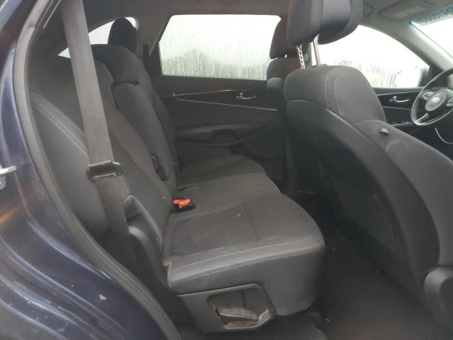 Photo 11 from auction – 2016 KIA SORENTO LX with VIN 5XYPG4A38GG102905