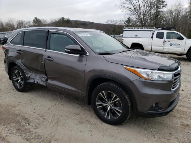 Photo 4 from auction – 2016 TOYOTA HIGHLANDER with VIN 5TDJKRFH4GS345037