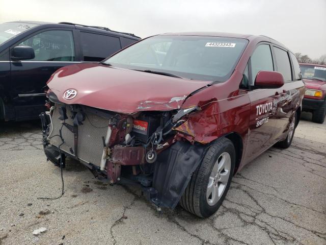 Photo 1 from auction – 2016 TOYOTA SIENNA LE with VIN 5TDKK3DC4GS743728