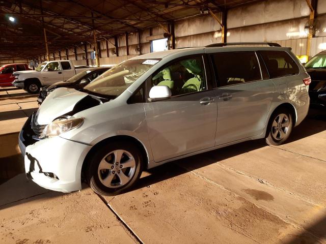TOYOTA SIENNA LE 2017 with VIN 5TDKZ3DCXHS806506 - Photo from auction