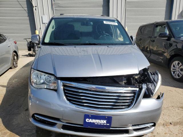 Photo 5 from auction – 2016 CHRYSLER TOWN & COU with VIN 2C4RC1BG0GR287869