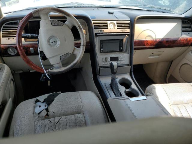 Photo 8 from auction – 2003 LINCOLN NAVIGATOR with VIN 5LMFU27R83LJ12667
