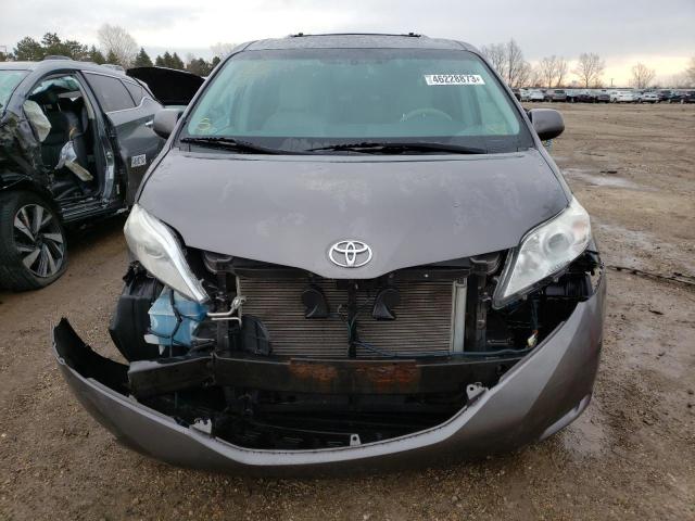 Photo 5 from auction – 2011 TOYOTA SIENNA XLE with VIN 5TDYK3DC2BS137167