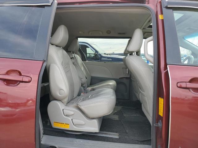Photo 11 from auction – 2011 TOYOTA SIENNA XLE with VIN 5TDYK3DC0BS153805
