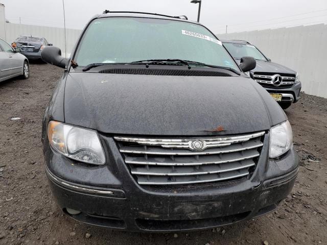 Photo 5 from auction – 2005 CHRYSLER TOWN & COU with VIN 2C8GP54L25R168715