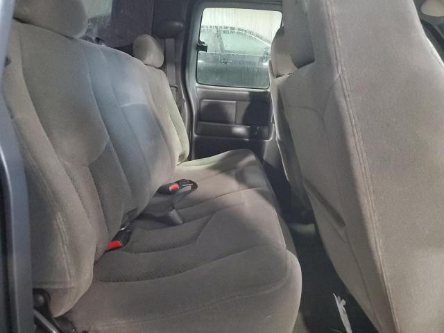 Photo 10 from auction – 2005 CHEVROLET SLVRD 1500 with VIN 2GCEC19V051104288