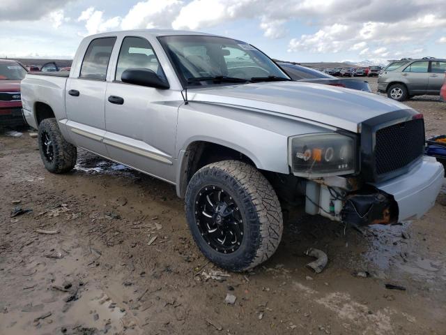 Photo 4 from auction – 2005 DODGE DAKOTA with VIN 1D7HW48N55S214363