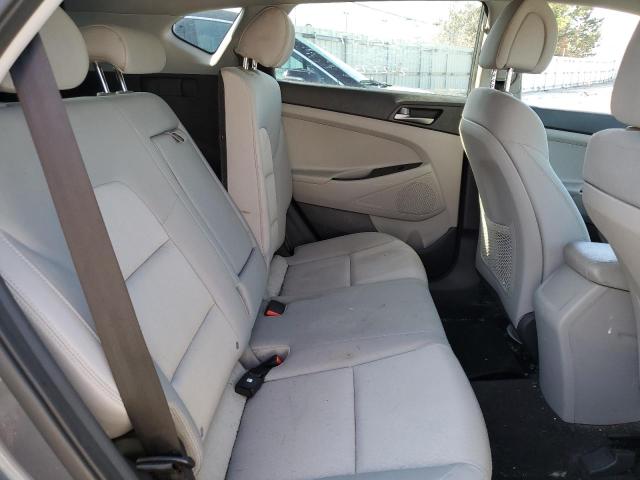 Photo 11 from auction – 2018 HYUNDAI TUCSON SEL with VIN KM8J33A47JU735482