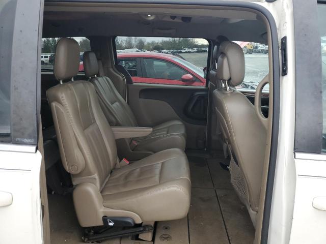 Photo 11 from auction – 2013 CHRYSLER TOWN & COU with VIN 2C4RC1BG3DR705997