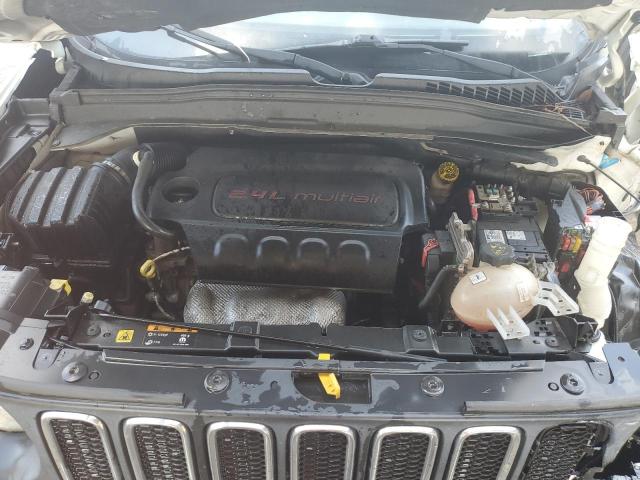Photo 12 from auction – 2015 JEEP RENEGADE L with VIN ZACCJBBT0FPC14650