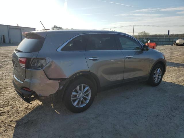 Photo 3 from auction – 2016 KIA SORENTO LX with VIN 5XYPG4A38GG166202