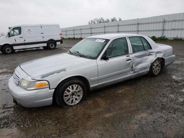 FORD CROWN VICT 2003 with VIN 2FAFP74W13X185605 - Photo from auction