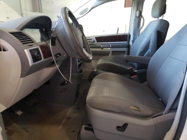 Photo 7 from auction – 2010 CHRYSLER TOWN & COU with VIN 2A4RR5D13AR369580