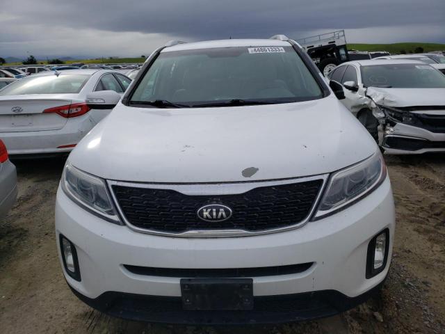 Photo 5 from auction – 2015 KIA SORENTO LX with VIN 5XYKTCA60FG567445