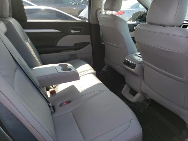 Photo 11 from auction – 2019 TOYOTA HIGHLANDER with VIN 5TDJZRFH5KS998089