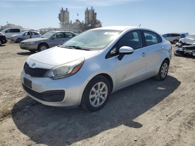 KIA RIO LX 2015 مع رقم تعريف المركبة KNADM4A30F6520868 - صورة من المزاد