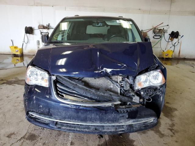 Photo 5 from auction – 2016 CHRYSLER TOWN & COU with VIN 2C4RC1BG2GR165921
