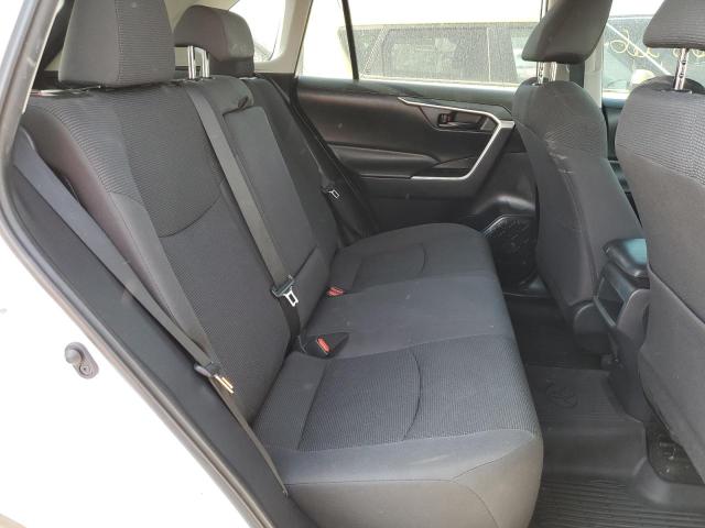 Photo 11 from auction – 2019 TOYOTA RAV4 LE with VIN 2T3H1RFV7KW013379