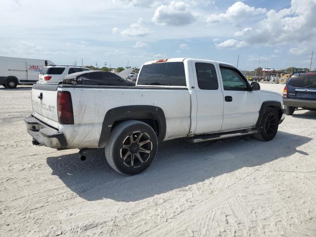 Photo 3 from auction – 2005 CHEVROLET SILVERADO with VIN 1GCEC19X55Z162745