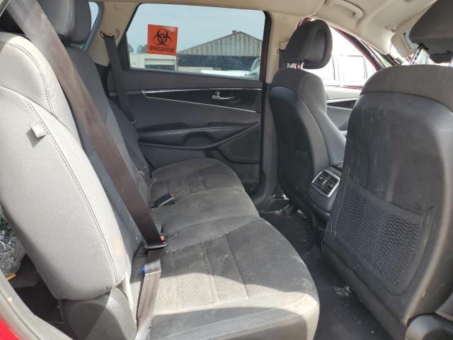Photo 11 from auction – 2016 KIA SORENTO LX with VIN 5XYPG4A37GG147494
