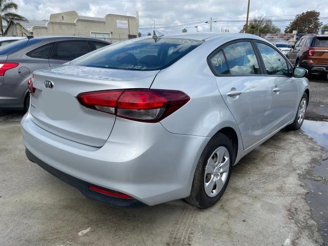 Photo 4 from auction – 2017 KIA FORTE LX with VIN 3KPFK4A78HE039235