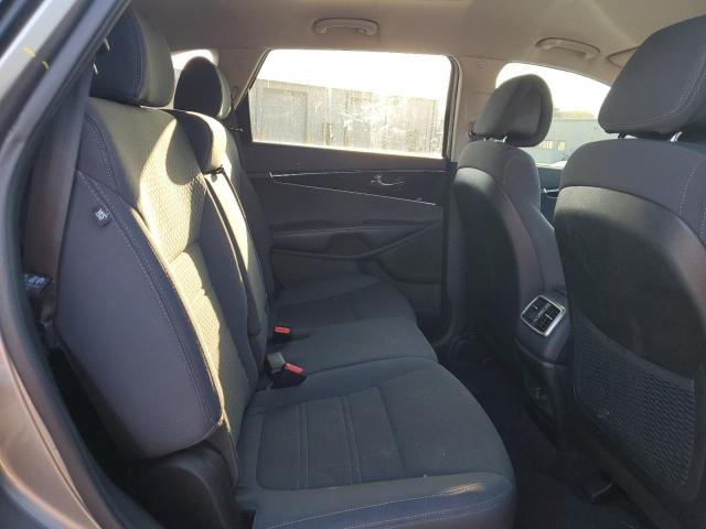 Photo 10 from auction – 2016 KIA SORENTO LX with VIN 5XYPG4A38GG166202