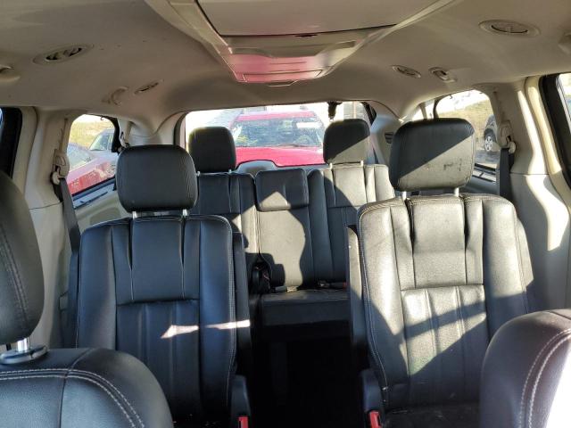 Photo 10 from auction – 2016 CHRYSLER TOWN & COU with VIN 2C4RC1CG5GR232610