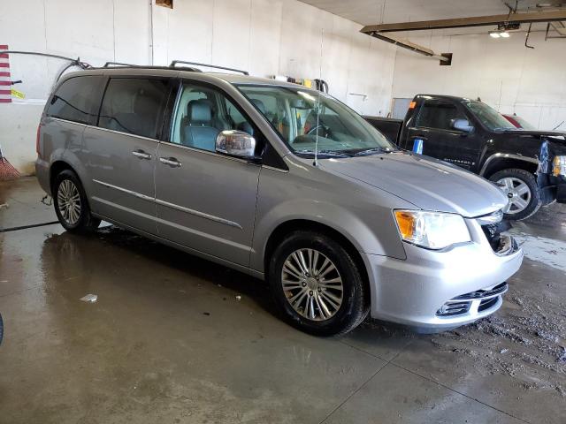Photo 4 from auction – 2013 CHRYSLER TOWN & COU with VIN 2C4RC1CG0DR625460