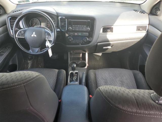 Photo 8 from auction – 2015 MITSUBISHI OUTLANDER with VIN JA4AD2A31FZ010659
