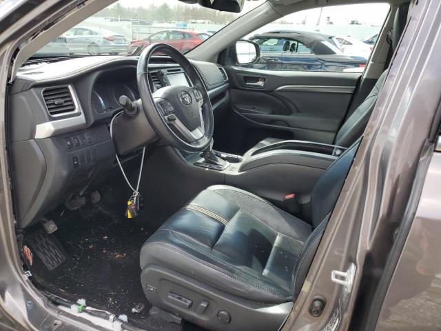 Photo 7 from auction – 2017 TOYOTA HIGHLANDER with VIN 5TDJZRFH4HS358951