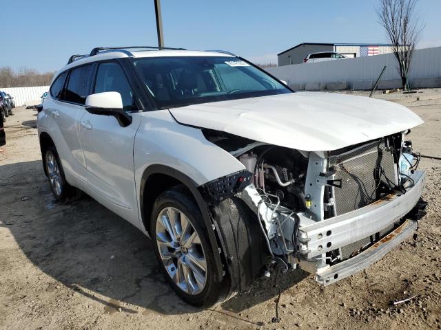 Photo 4 from auction – 2021 TOYOTA HIGHLANDER with VIN 5TDDZRBH7MS138894