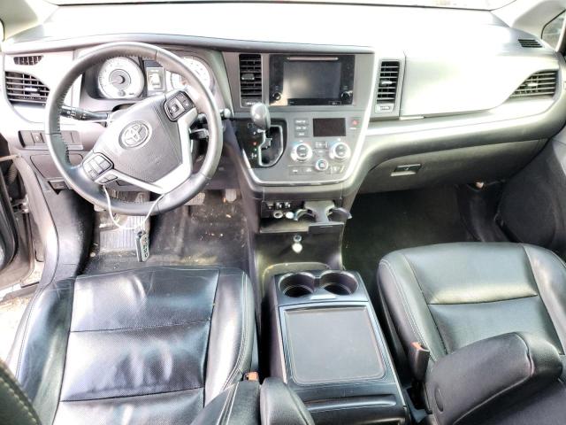 Photo 8 from auction – 2017 TOYOTA SIENNA SE with VIN 5TDXZ3DC5HS771590