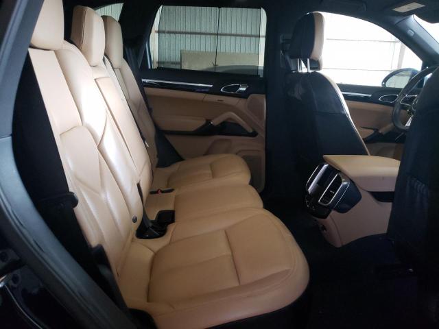 Photo 11 from auction – 2016 PORSCHE CAYENNE S with VIN WP1AB2A2XGLA93823