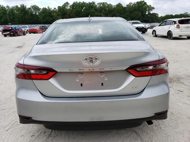 Photo 6 from auction – 2022 TOYOTA CAMRY LE with VIN 4T1C11AK2NU033352