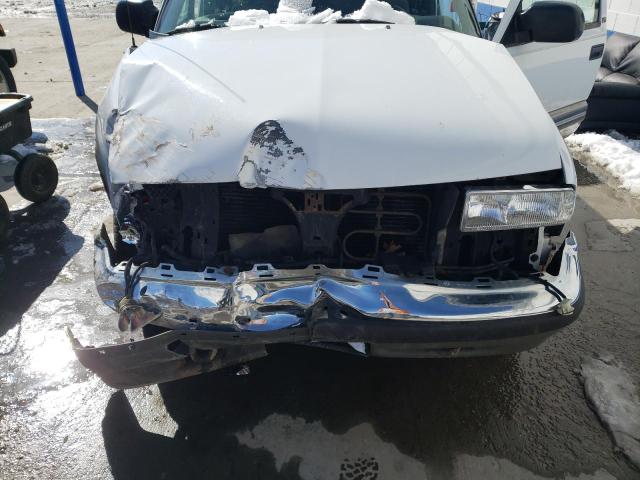 Photo 11 from auction – 2000 CHEVROLET BLAZER with VIN 1GNDT13W0Y2322000