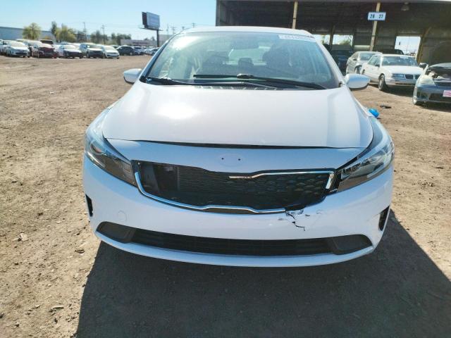 Photo 5 from auction – 2017 KIA FORTE LX with VIN 3KPFK4A79HE089528
