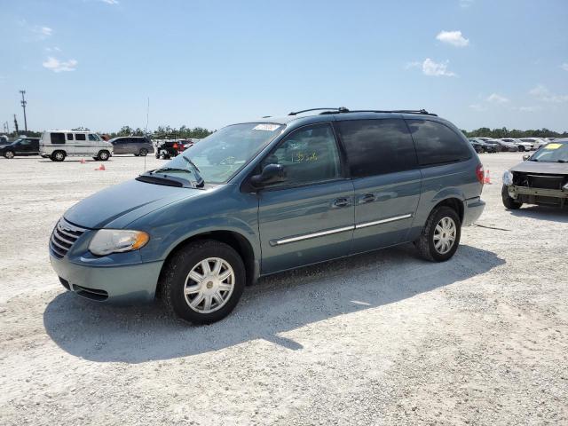 CHRYSLER TOWN & COU 2005 with VIN 2C4GP54L75R583983 - Photo from auction