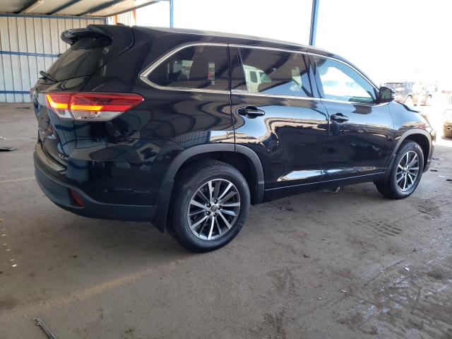 Photo 3 from auction – 2018 TOYOTA HIGHLANDER with VIN 5TDJZRFH6JS533786
