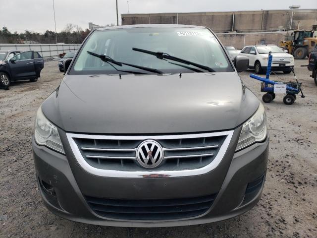 Photo 5 from auction – 2010 VOLKSWAGEN ROUTAN with VIN 2V4RW3D18AR294979