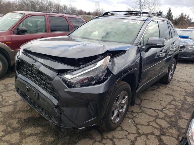 Zdjęcie 1 z aukcji – 2023 TOYOTA RAV4 XLE z VIN JTMP1RFV1PD094704